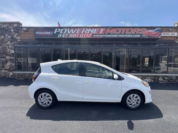 2016 Toyota Prius c - Financing Available! - $12,20063618761706497122