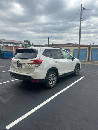 2021 Subaru Forester Premium Wagon - $19,995 (Monroe)63470588000899123