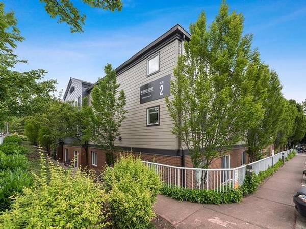 $1,199 / 1hab - 532ft2 - Pisos de tablones estilo madera, Comparte el aire: comunidad libre de humo63688514656515122
