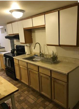 $2,900 / 2br - 900ft2 - MIL 2 BR 1 BA in Phinney Ridge Seattle, 1 Mile to Green Lake (Seattle)63944964063491122