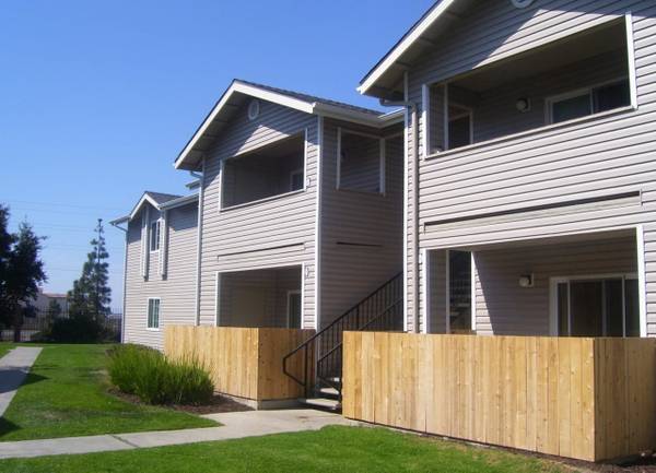 $2,582 / 3br - Estacionamiento cubierto, mantenimiento en el lugar las 24 horas, horno / estufa (1720 South Depot Road, Santa Maria, CA)63663871966465123