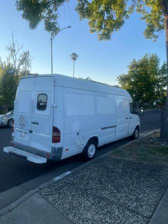 🚐 Fully Converted Sprinter Van – House on Wheels! 🛏️🍳 - $10,456 (cupertino)63654703826307122