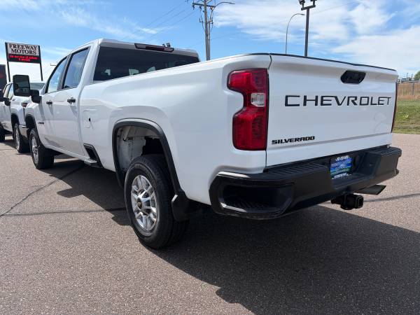 2024 Chev Silverado 2500hd Crew Cab 1