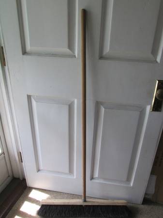 Push Broom 24 Inches 1