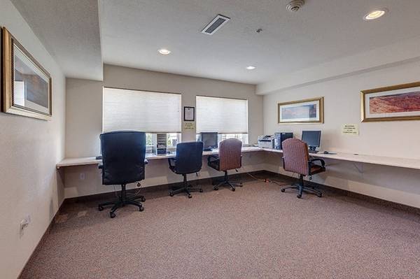 $1,216 / 2br - Solárium, Alfombra de pared a pared, Plataforma para automóvil (1590 N. National Avenue, Chehalis, WA)63850642414723124