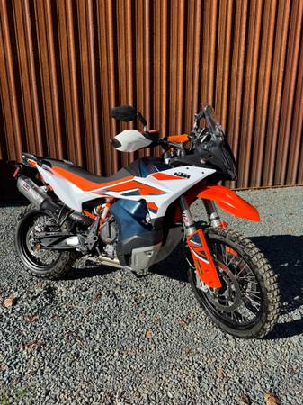 2023 KTM 890 Adventure Full Rally Pkg 1