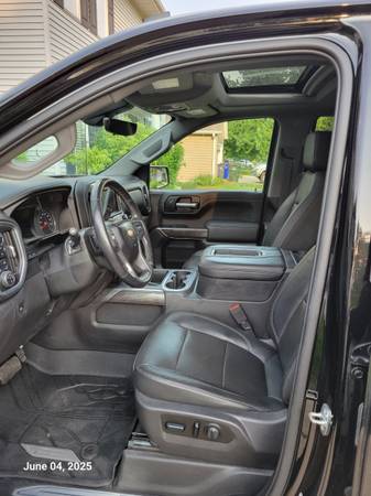 2020 Silverado 1500 LTZ 4x4 Crew Cab - $39,900 (Cedar Rapids)63618890981891122