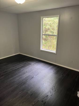 $1,095 / 2br - 2 bedroom/ 1 bathroom mobile home in small, quiet park in Reems Creek (Weaverville)64029204593667123