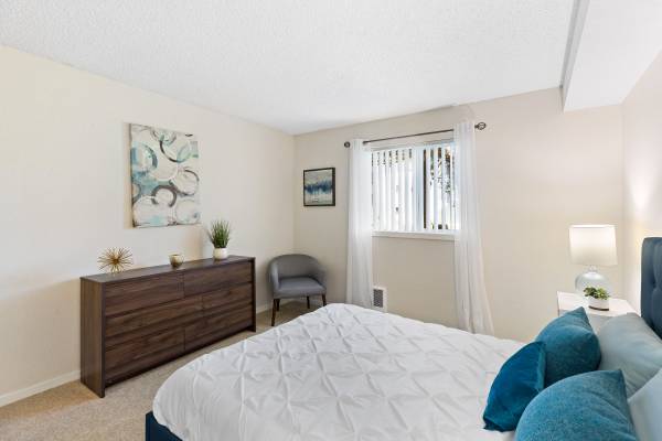 $1,585 / 1br - 680ft2 - Pacific Park Apartments! In downtown Edmonds! Amazing Staff! (Edmonds, Lynnwood, Shoreline, Ballinger)63874307628673122