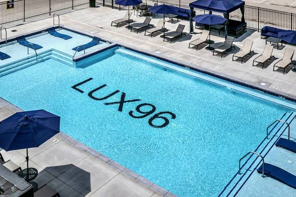 $1,279 / 1br - 724ft2 - 1 habitación 1 baño (The Apartments at Lux 96)63681695563011124