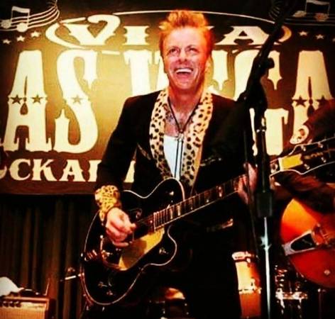 ⭐️Rockabilly guitarist/frontman seeks bass  and drums!? (Van nuys)64281286895875121
