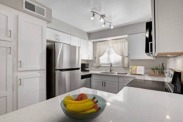 $1,149 / 1br - 610ft2 - 🌟 1 Month FREE + $300 Credit! 1BD/1BA – Move In Today! (4265 S Bruce St, Las Vegas, NV)63859499216897120