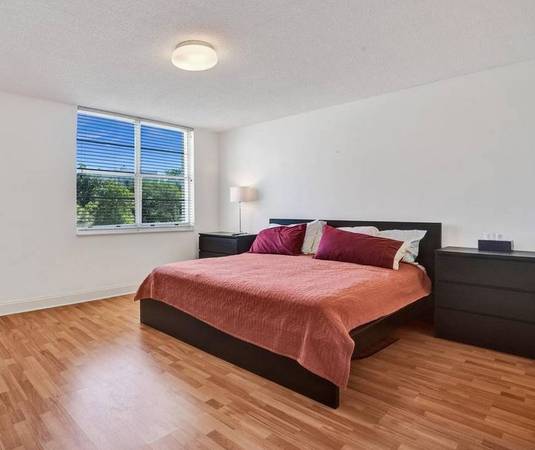 $1,050 / 1br - 905ft2 - Fully furnished Beach front condo for rent* excellent amenities (Cocoa, FL)63923537324291120