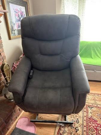 LIFT RECLINER 1