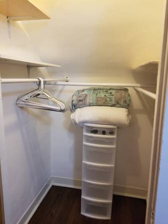 $650 SPACIOUS, PEACEFUL 1-BED, 1-BATH (oakland west)63826176794243123