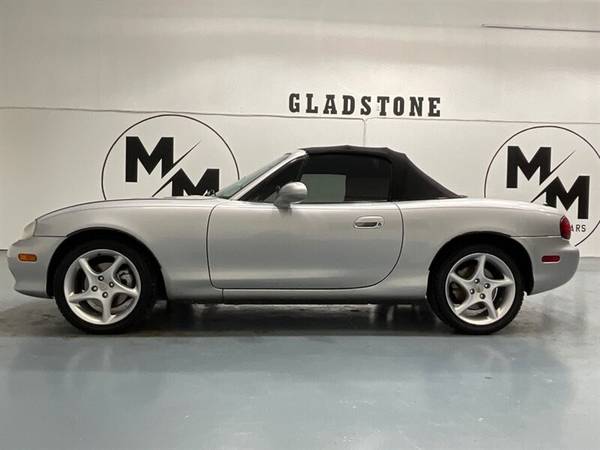 2003 Mazda MX-5 Miata MX5 2dr Convertible / 1.8L 4Cyl / Automatic /86K - $11,995 (M&M Investment Cars - Gladstone)63617305286785122