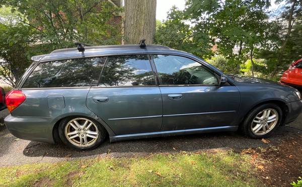Subaru Legacy Wagon 2.5L 2005 AWD - $1300 - $1,300 (Newton)63654727289603124
