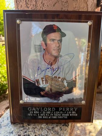 Baseball Gaylord Perry Picture signed 1