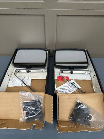 Par de faros vintage Peterson Manufacturing Eurada de montaje bajo para camioneta y furgoneta - $40 (Mill Creek)63470982319363123