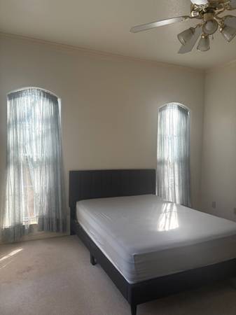 POTTSBORO-On Lake Texoma- ROOM For Rent 1