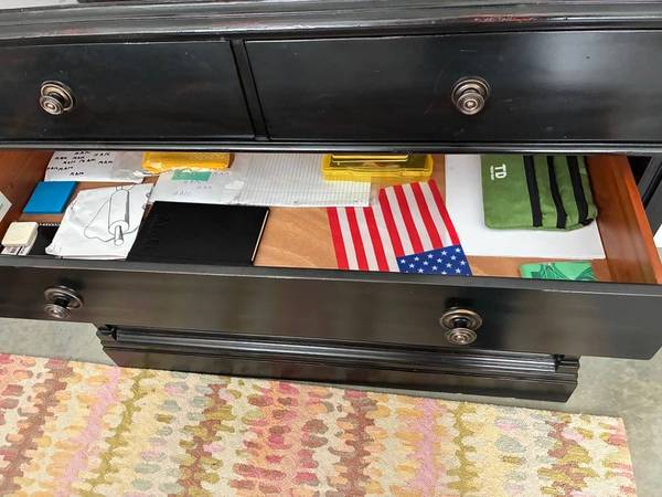 POTTERY BARN 5 DRAW BLACK DRESSER. QUALITY AND HEAVY - furniture - by owner - sale - craigslist POTTERY BARN 5 DRAW BLACK DRESSER. QUALITY AND HEAVY - furniture - by owner - sale - craigslist