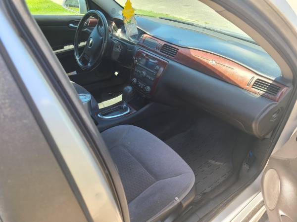 Chevy Impala - $2,80063621733994755122