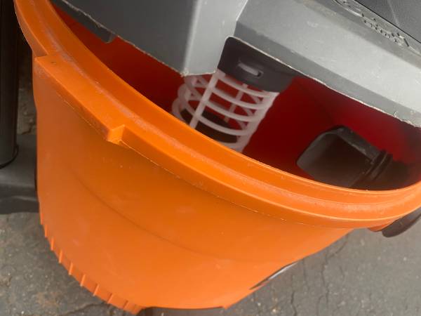 Ridgid 9 Gal. Wet and Dry Shop Vac. - $40 (Dawsonville)63441269631491124