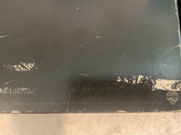 Disco de vinilo vintage de Van Halen. Suena y reproduce muy bien. Original - $20 (Virginia Beach)63437498281987122
