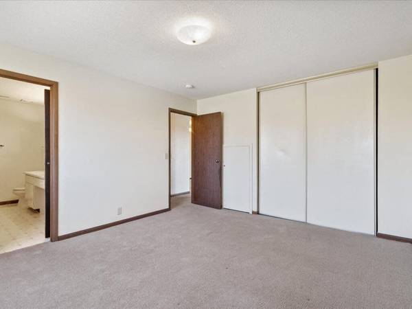$925 / 2br - 960ft2 - Tu Oasis Escondido en Cedar Rapids (470 Quail Ct SW, Cedar Rapids, IA)63863567605377122