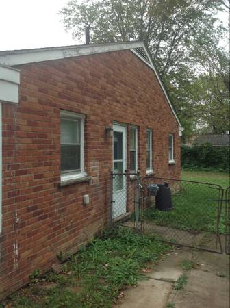 $1,650 / 3br - 1086ft2 - House for rent (Southfield)64018940571266120