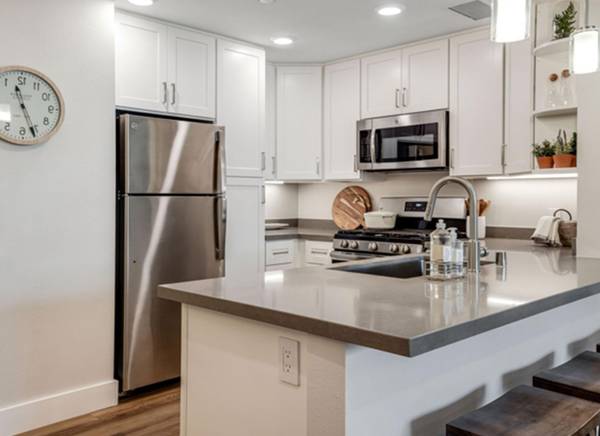 $3,095 / 2br - In-Unit WD, Onsite EV Chargers, Covered Parking - 24HR Fitness Center (Larkfield / Santa Rosa)63845955808515122