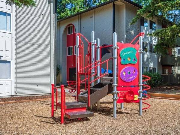 $2,334 / 2br - 1160ft2 - Carport parking available, Within the Bellevue School district (Crossroads Bellevue)64031309333506123