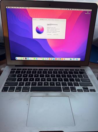 Good Apple MacBook Laptop 1