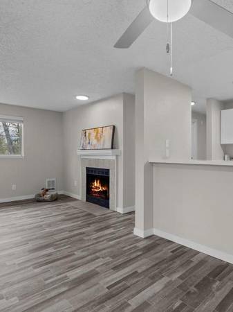 $1,823 / 2br - 856ft2 - Wood Style Flooring, Walk-in Closets, Ceiling Fans (4415 5th Street Renton, WA 98059)63688514443907123
