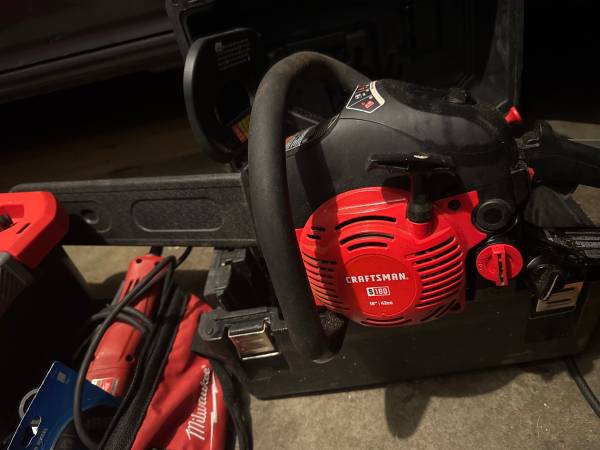 chainsaw craftsmen 18 inch 1