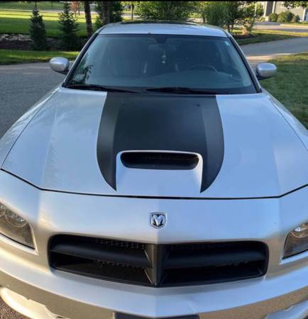 2007 Dodge Charger • SRT8 Sedán 4D - $15,950 (Hanover)63482260034435121