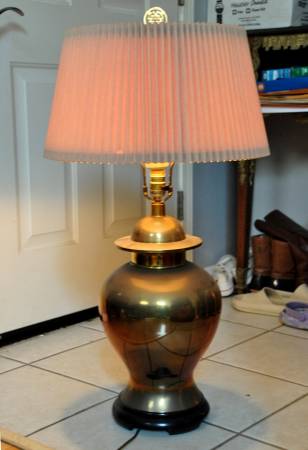 Paul Hanson table lamp with Asian ginger jar urn base in polished bras 1