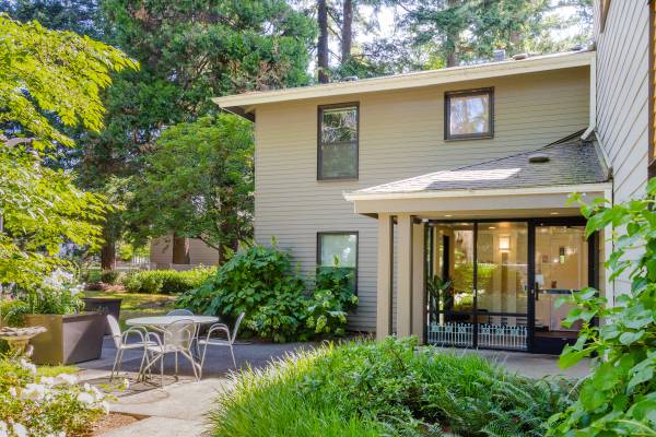 $1,107 / 1br - 604ft2 - Discover our Vibrant Community: Mayfield Court (Portland)63672654044929122