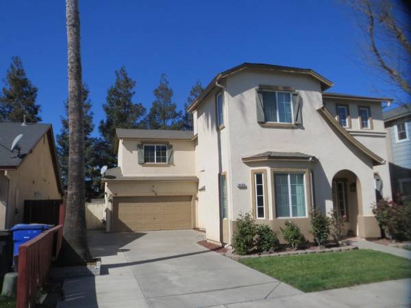 $3,000 / 5br - 2000ft2 - Immediate Move in House for rent 5 bedroom 3 bath 2 car garage (Turlock)63970308242562120