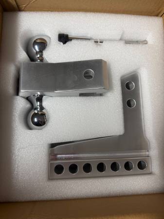 Brand New Adjustable Trailer truck Hitch 1