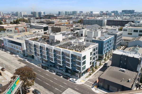 $4,443 / 2br - 902ft2 - Espejos LED con luz trasera, patios privados Oferta de 6 meses de estacionamiento gratuito* (north beach / telegraph hill)63847328274819120
