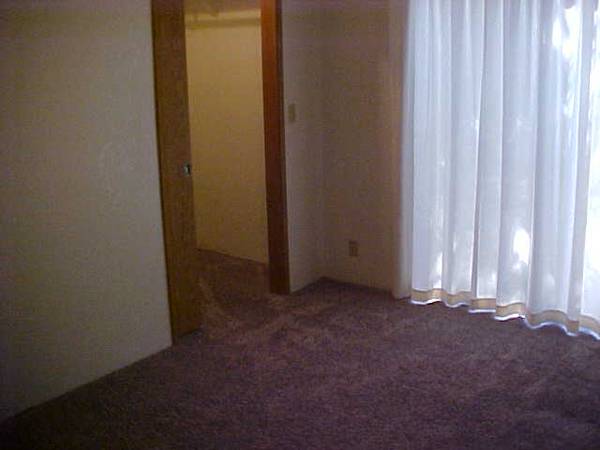 $1,125 / 1br - 616ft2 - Pine Grove Place,  545 Wilshire Drive (Redding)63972531478274124
