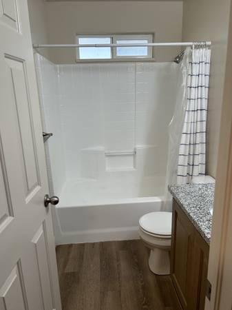 $1,300 / 2br - 900ft2 - Clean, Quiet 2 BD 1 BTH (St. George)63932588012418121