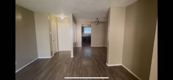 $1,320 / 2br - 1ft2 - FALL INTO SAVINGS IN OVERTON PARK APARTMENTS (Dallas)63936221410947120