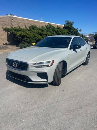 Volvo - $19.000 (San Diego)63470051850497122