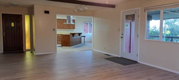 $1,700 / 2br - 1593ft2 - House for rent. (Paradise)63972239329923124