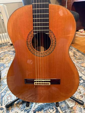 2008 GUILD CLASSICAL GUITAR 1