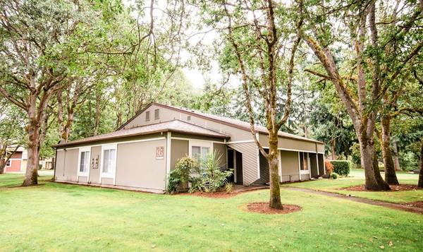 $1,799 / 2br - 926ft2 - 2 WEEKS FREE + $1000 GIFT CARD! APPLY TODAY! (97 Byrd Drive, Steilacoom, WA)63891324464003120