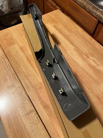 Interior door pull handle Chevy Express GMC Savana 1