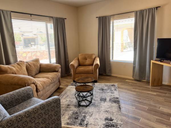 $1800.00 / 1br - 800ft2 - Fully Furnished Condo with Garage 90 Day minimum63899379423362122
